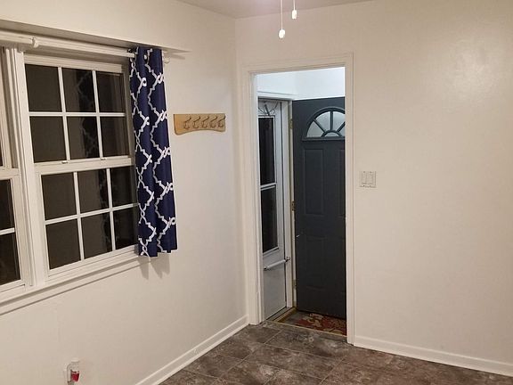 5th image of 3225 Ashwood Dr