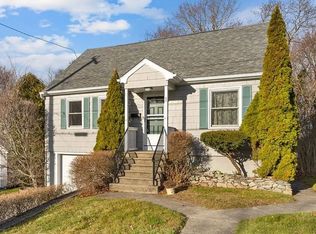 60 Hambly Rd, Tiverton, RI 02878