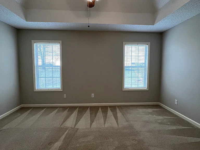 3427 Poplar Hl — Photo 43