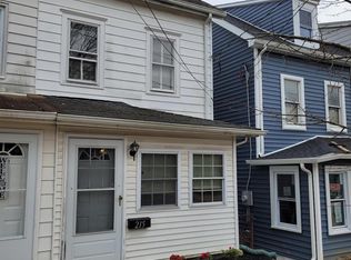 215 Main St, Hamilton, NJ 08620