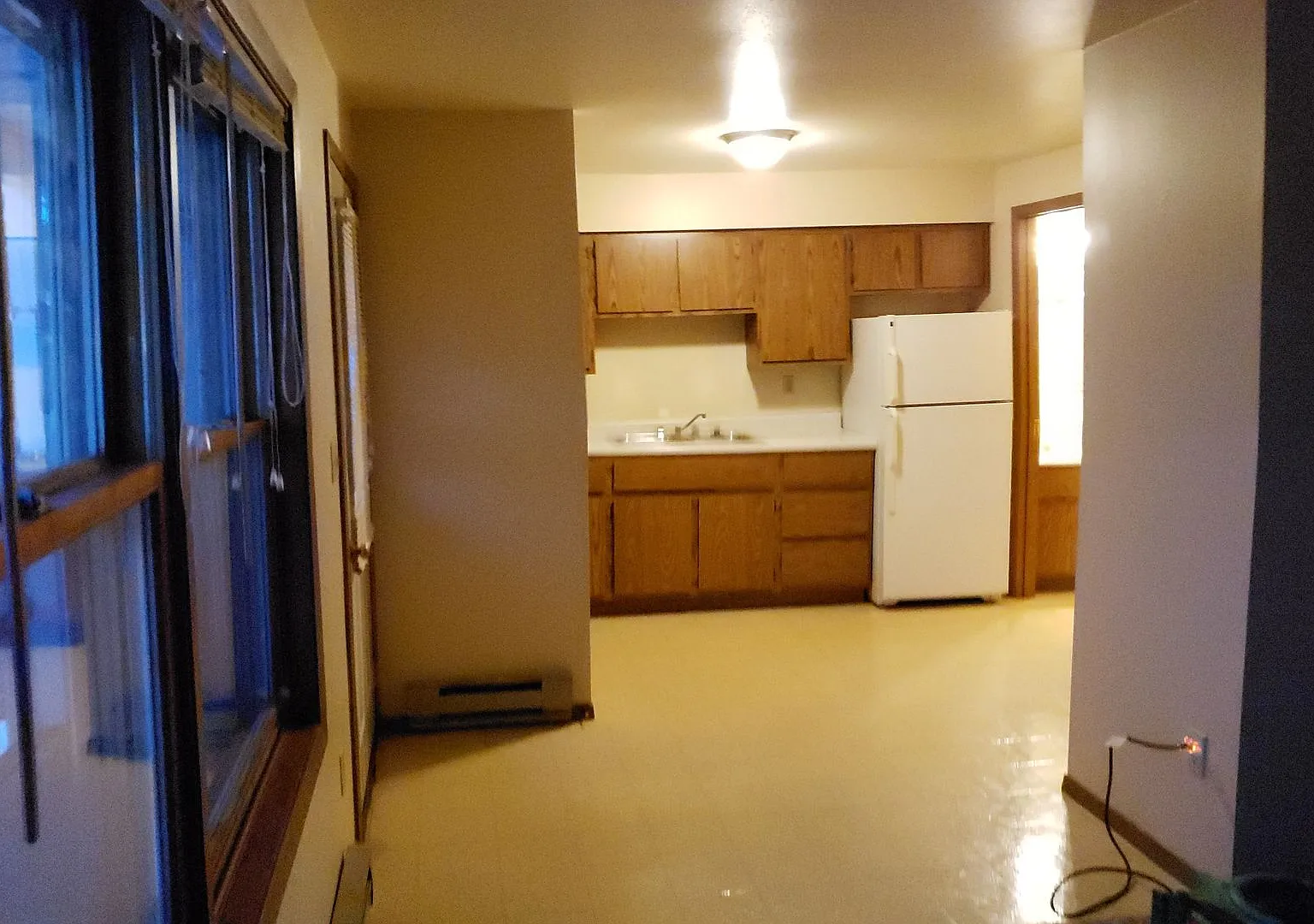 2 bedroom 1 bath apartment upper — Photo 1