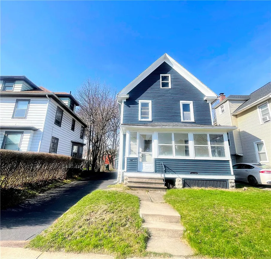210 Cedarwood Ter photo 1