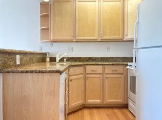 6 Commodore Dr #C239, Emeryville, CA 94608