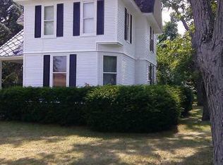 336 Walnut St, Howard City, MI 49329