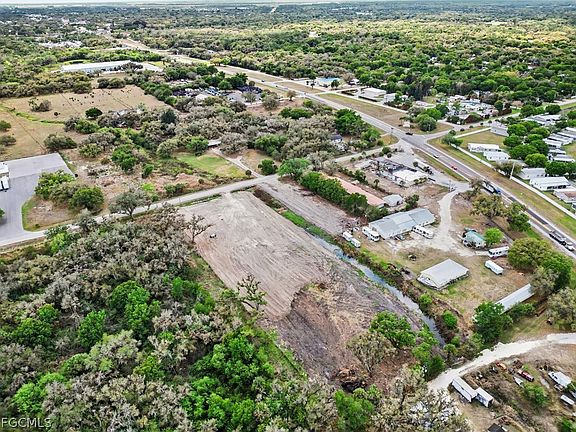 5th image of 1097 Marshall Field Rd