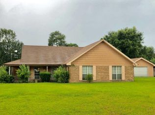 115 Edgewood Dr, Carriere, MS 39426