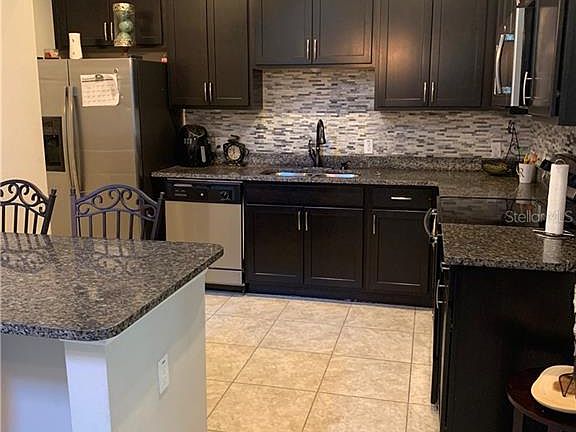 3rd image of 2319 Seven Oaks Dr
