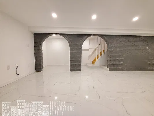 Rented by Bedford Brownstone Realty | media 21