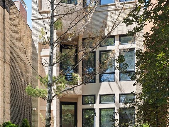 2nd image of 930 W Wolfram St