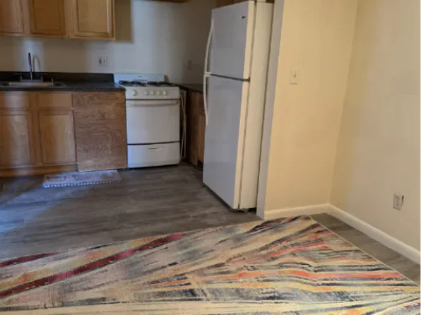 118-82 Metropolitan Avenue image 13 of 35