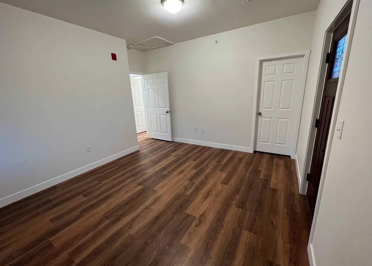 110 N Jefferson St — Photo 2