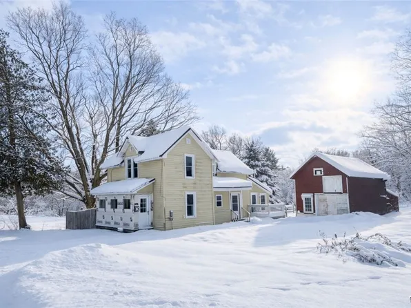 16 Rulison St, Carthage, NY 13619