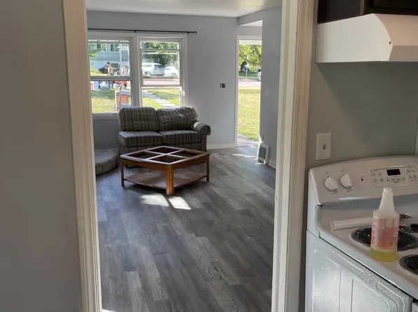 1325 S 7th St #1325, Saint Peter, MN 56082