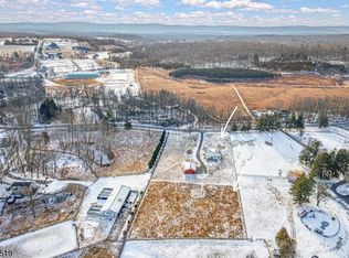 33 Hibler Rd, Newton, NJ 07860