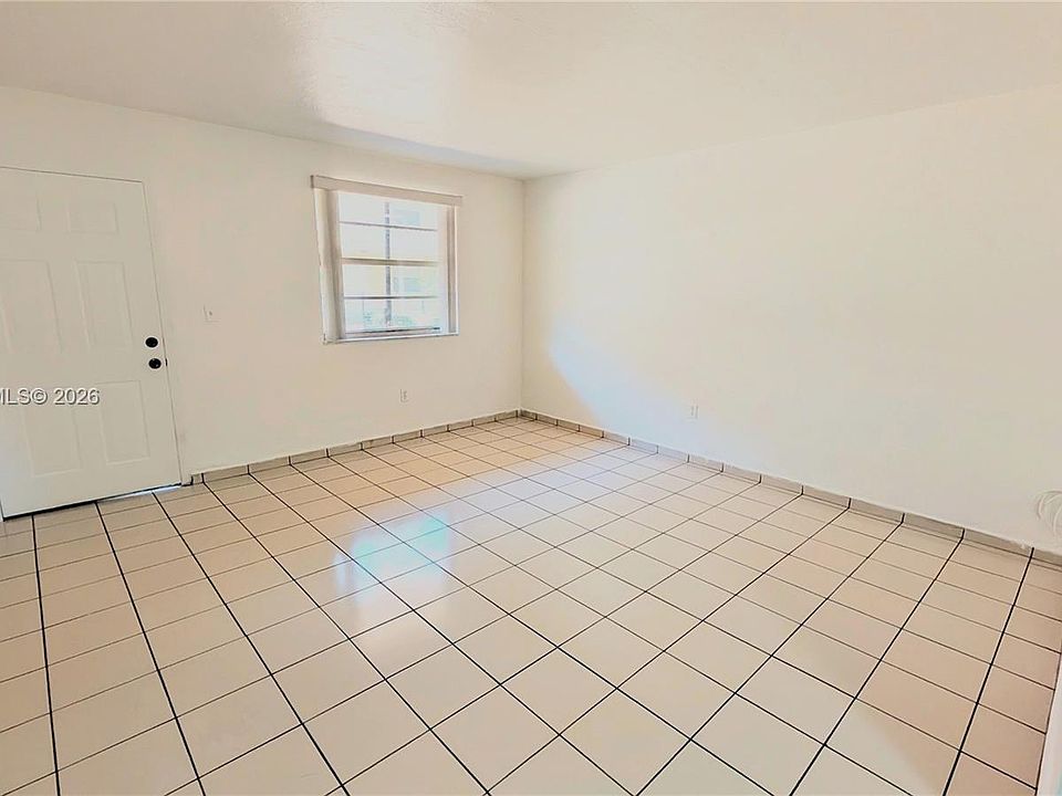1st image of 4655 Palm Ave APT 124