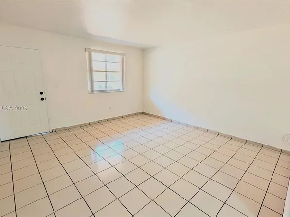 4655 Palm Ave APT 124, Hialeah, FL 33012