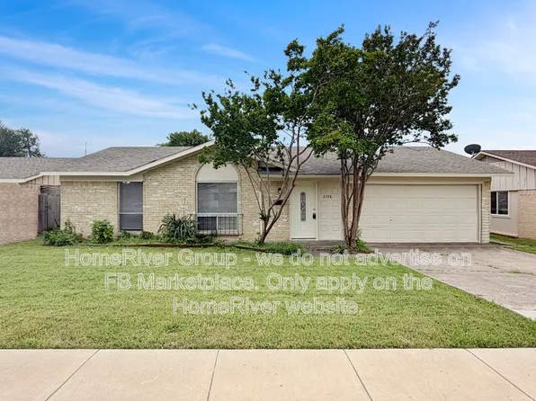 2106 Austin Dr, Carrollton, TX 75006