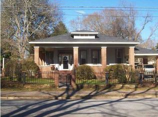 140 Market St, Moundville, AL 35474