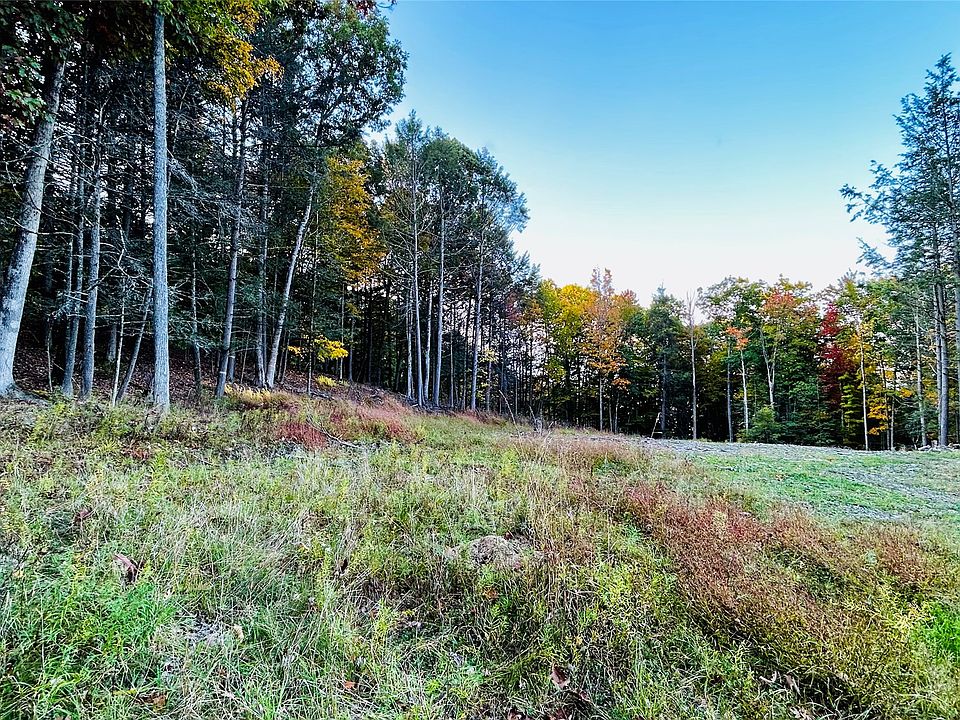 1st image of 134 Red Fox Run Rd