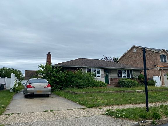 5th image of 283 Bryant Ave