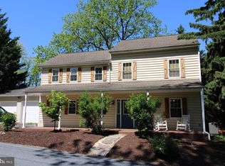 665 Hempfield Hill Rd, Mount Joy, PA 17512