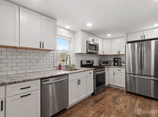 13 Millers Ln, Milltown, NJ 08850