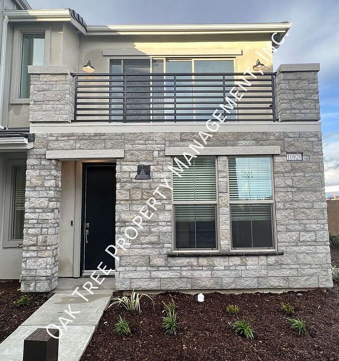 1st image of 10920 N Honeysuckle Dr