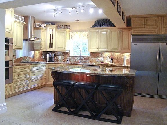 Gourmet Kitchen