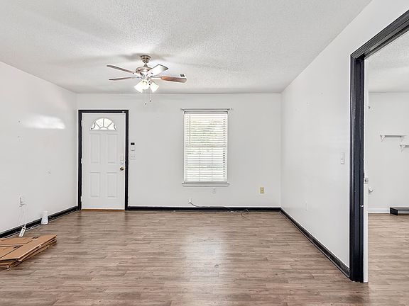 5th image of 258 N Watson St
