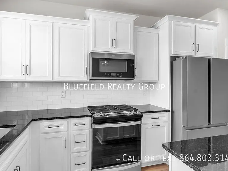 271 Dalmatian Dr — Photo 9