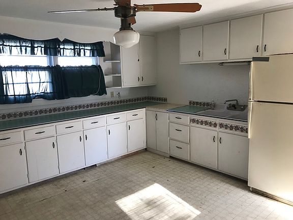 4th image of 203 E Central Ave