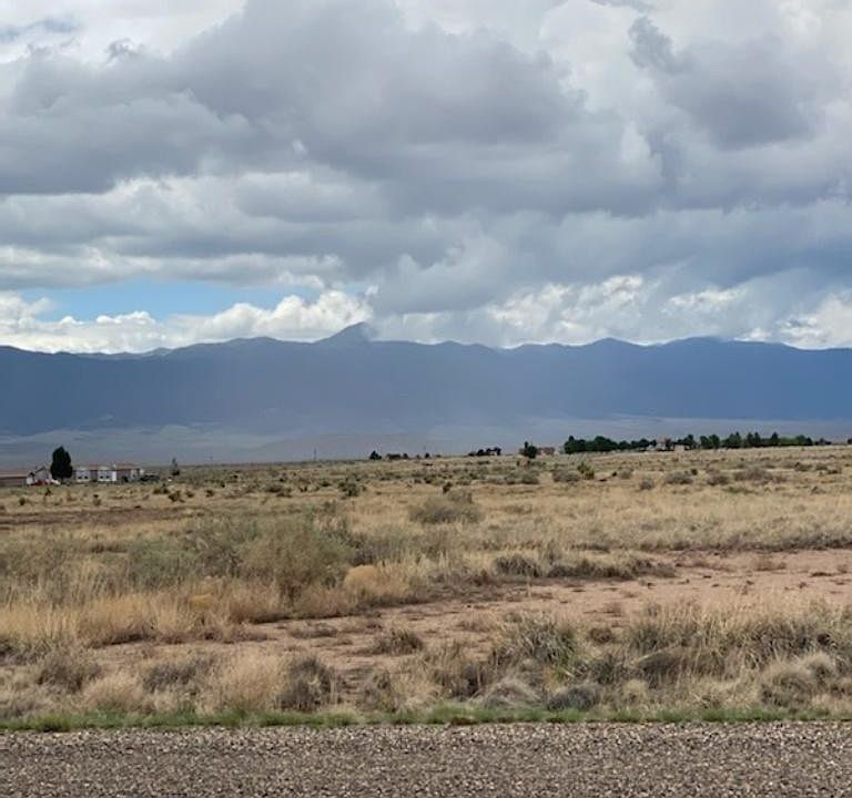 1st image of 106 Outrider Ln