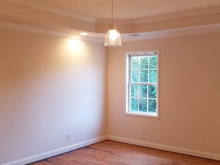 105 Rochester Rd — Photo 8
