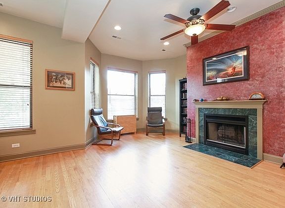 2nd image of 4869 N Kenmore Ave APT 2N