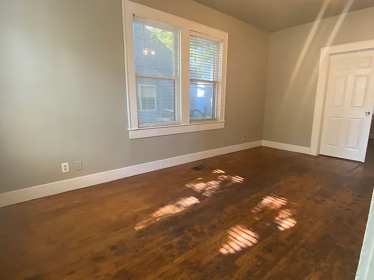 2714 Whitis Ave #A — Photo 10