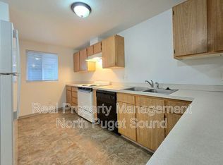 4505 100th St NE APT B12, Marysville, WA 98270