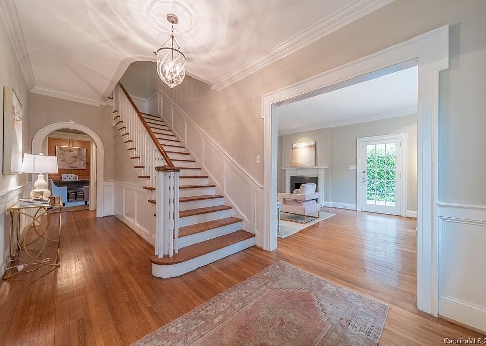 1446 Queens Rd W, Charlotte, NC 28207 | Zillow