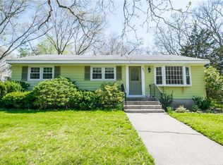 61 Old River Rd, Lincoln, RI 02865