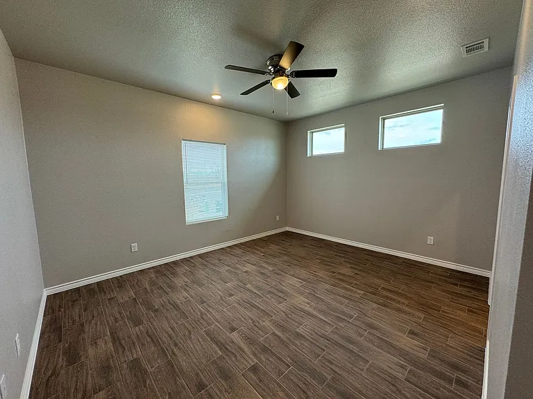 5403 Rose Garden Loop — Photo 13