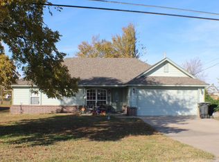 529 W Cherokee St, Sperry, OK 74073
