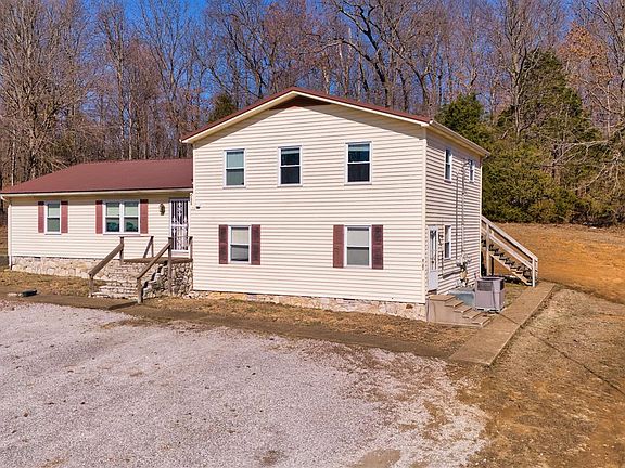 3rd image of 2422 Lewisburg Rd