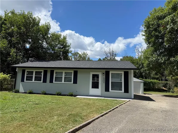 1231 Cedarview Drive, Jeffersonville, IN 47130