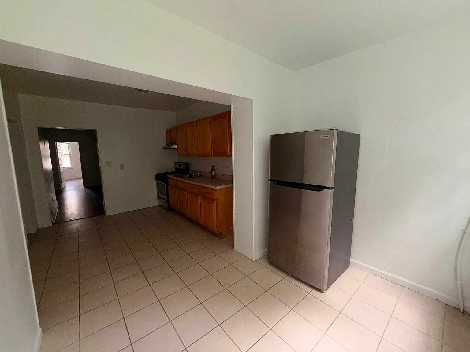 31 Van Nostrand Ave — Photo 3