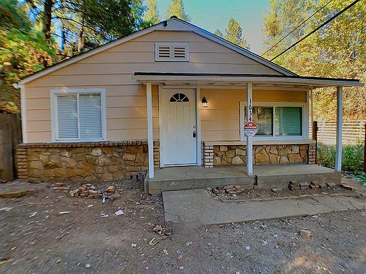 1st image of 1624 Broadway