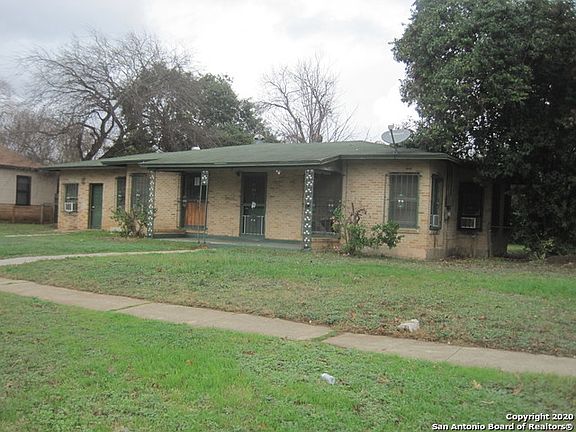 2nd image of 451 N Park Blvd