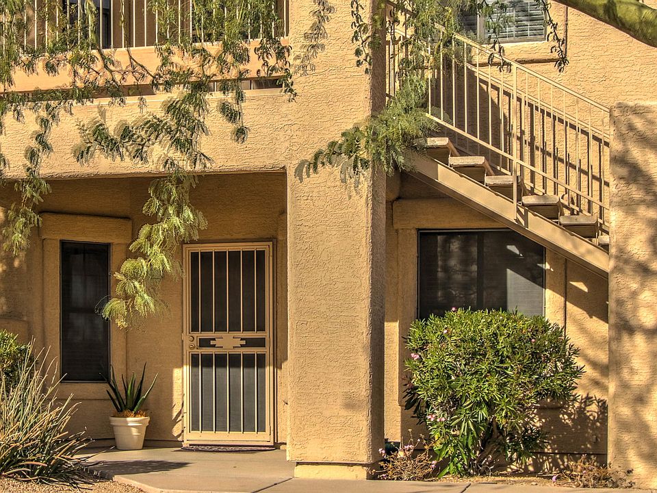 1st image of 13600 N Cambria Dr APT 101