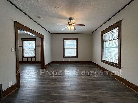 4th image of 2840 Starr St Unit 1