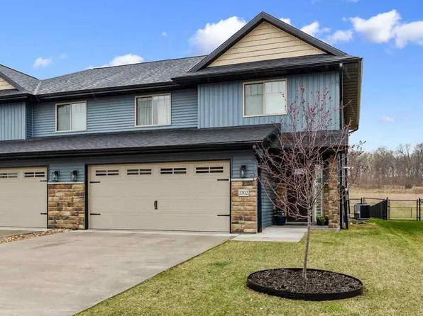 3302 Loethen Ln, Coralville, IA 52241