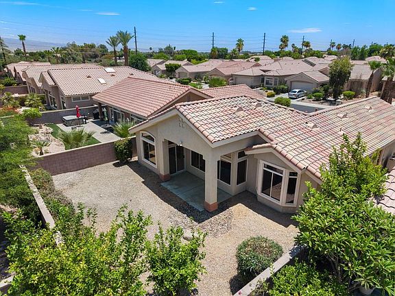 2nd image of 78930 Champagne Ln