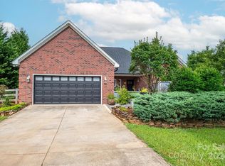 2135 Whiteners Farm Rd, Lincolnton, NC 28092